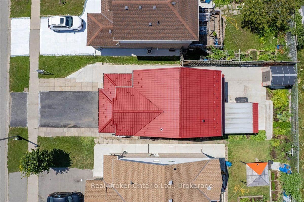 12 Castlebury Drive thumbnail 44