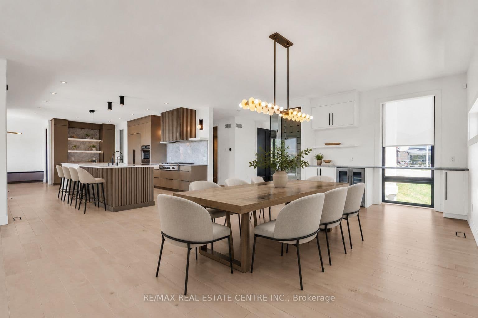 920 Thomas Pedder Court thumbnail 10