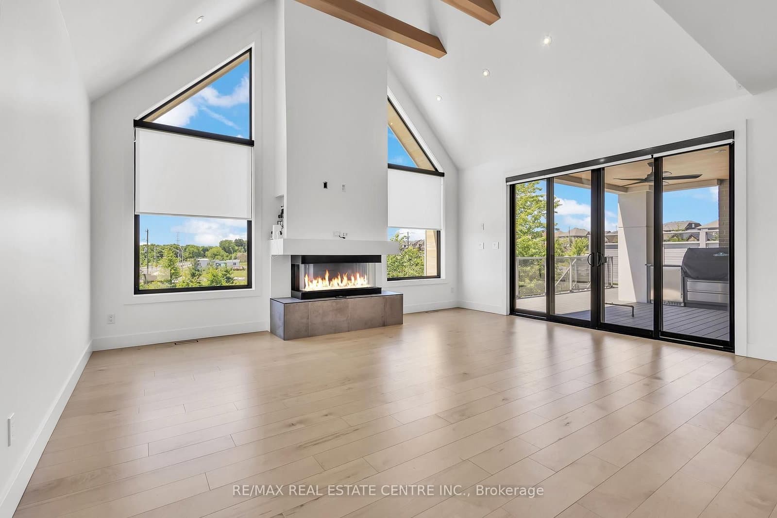 920 Thomas Pedder Court thumbnail 13