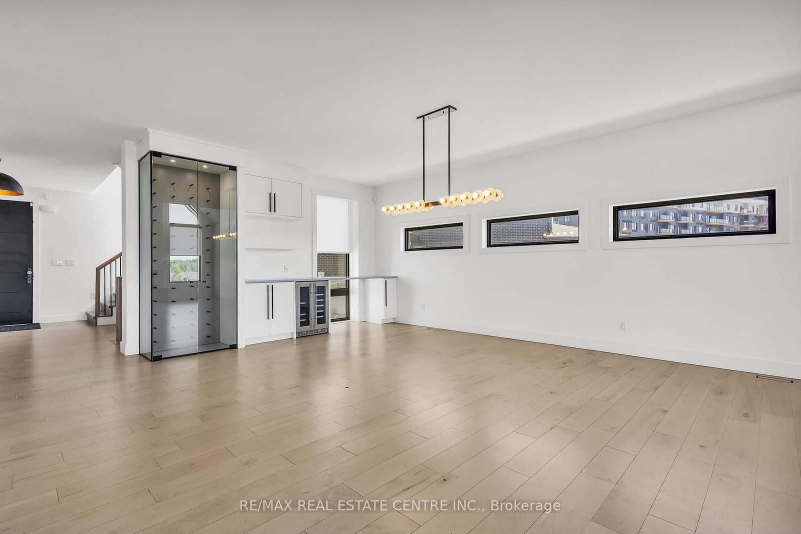 920 Thomas Pedder Court thumbnail 16