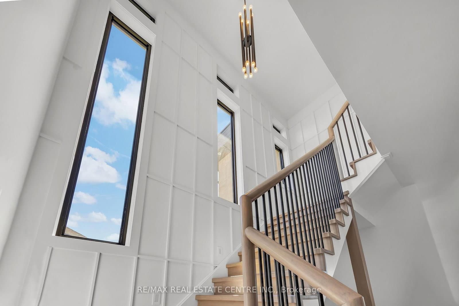 920 Thomas Pedder Court thumbnail 26