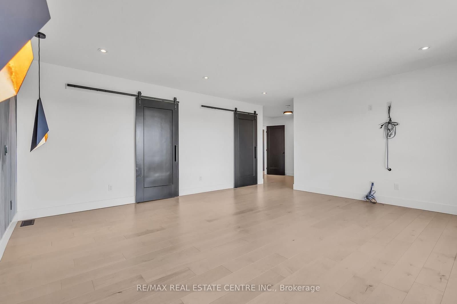 920 Thomas Pedder Court thumbnail 29