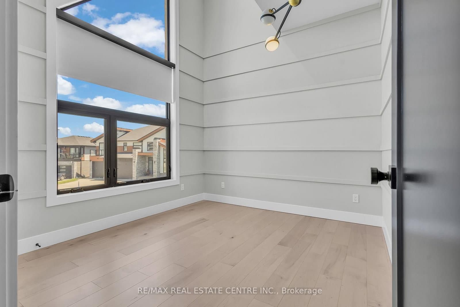 920 Thomas Pedder Court thumbnail 37
