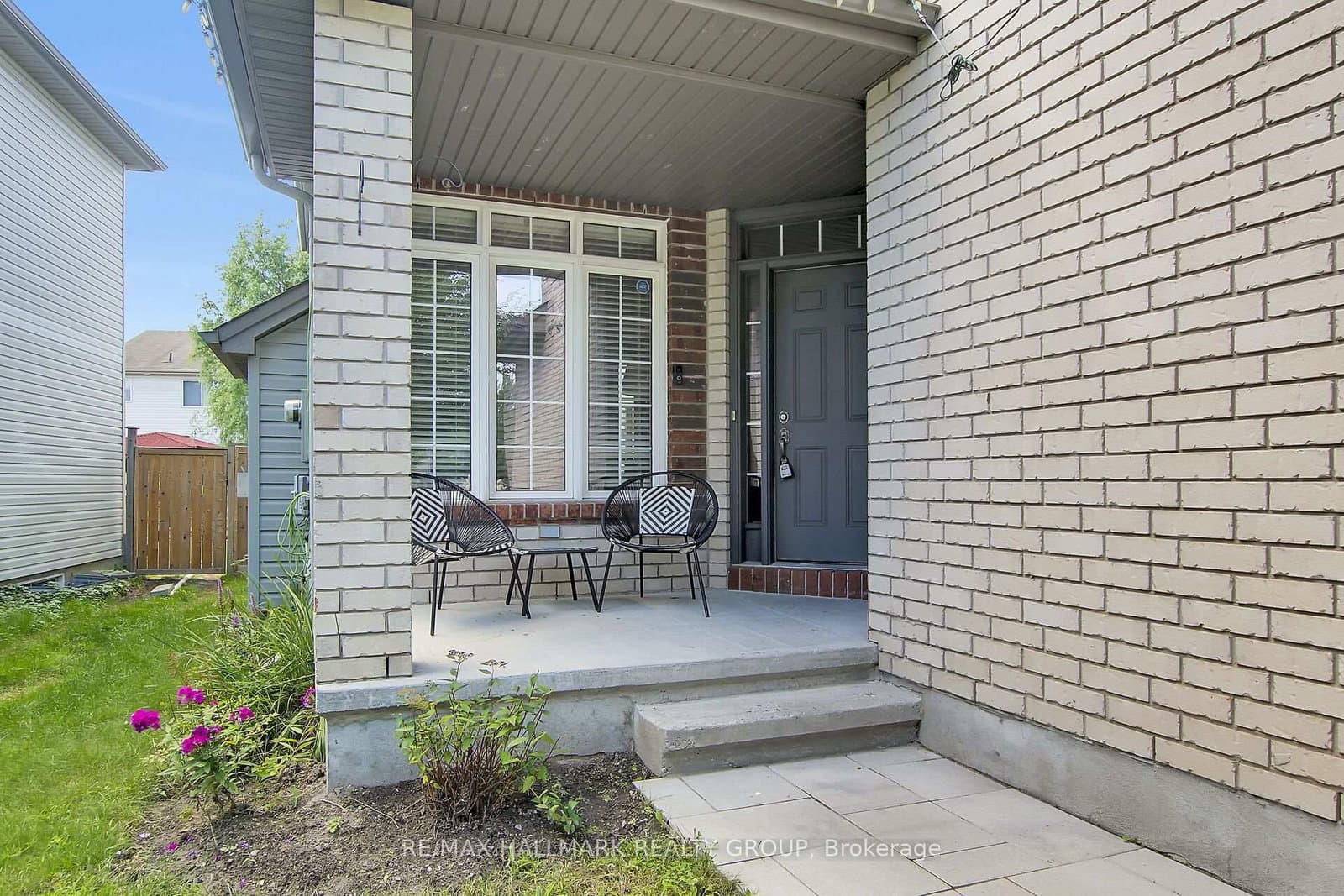 104 Strathcarron Crescent thumbnail 4