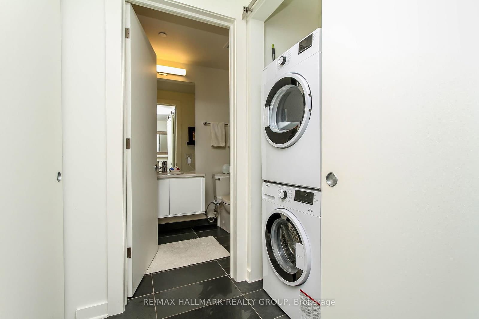 135 Barrette Street, Unit 409 thumbnail 36