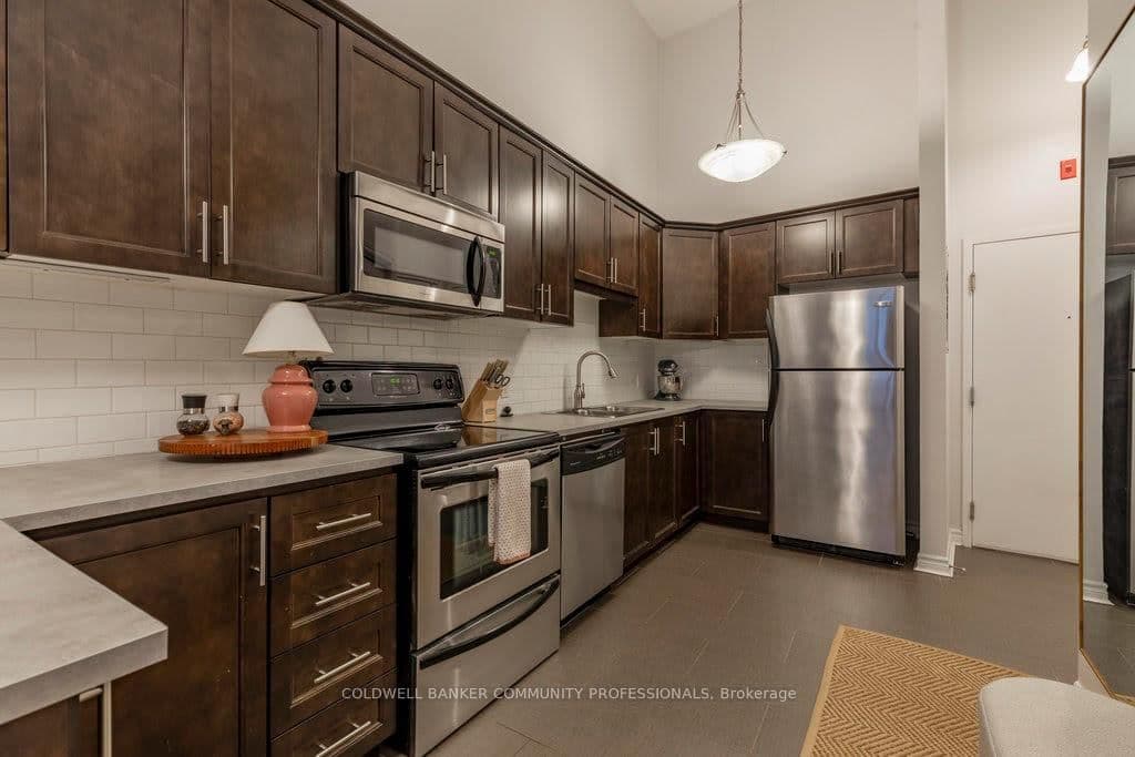 80 King William Street, Unit 112 thumbnail 12