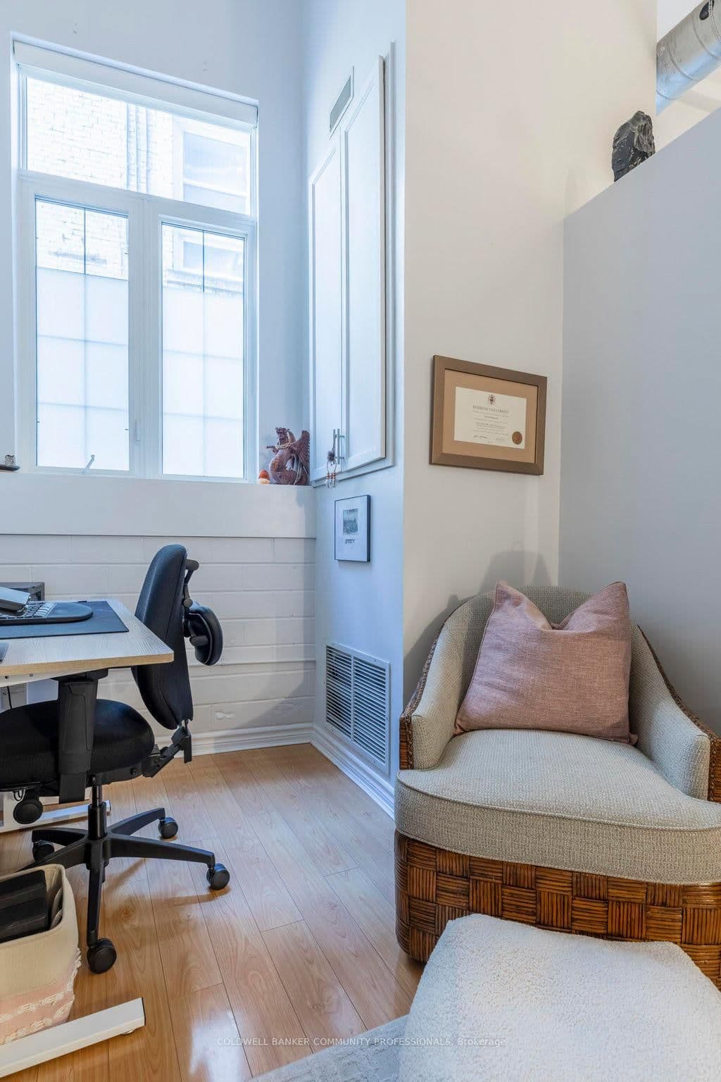 80 King William Street, Unit 112 thumbnail 24