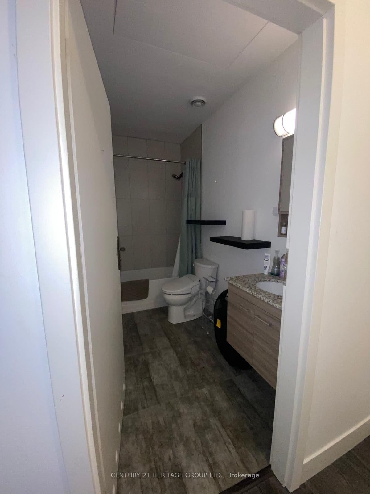 253 Albert Street, Unit 312 thumbnail 21