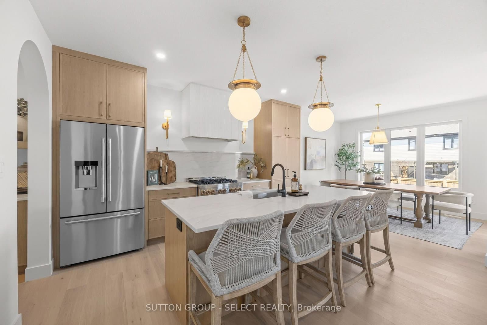 1906 Fountain Grass Drive thumbnail 11