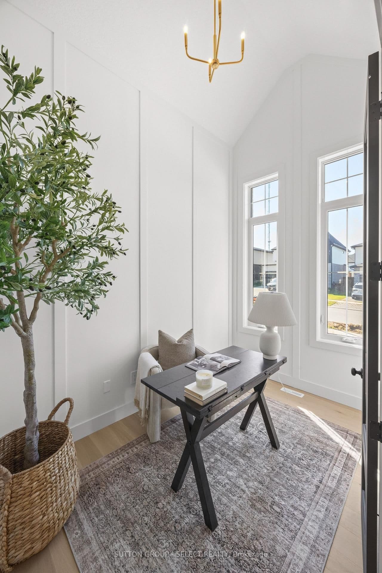 1906 Fountain Grass Drive thumbnail 21