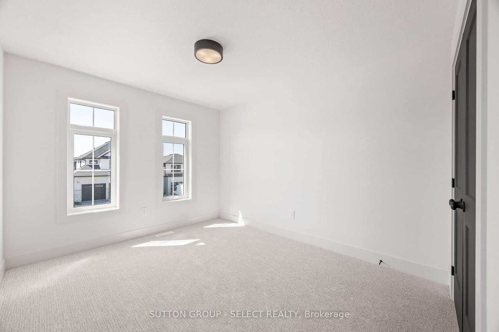 1906 Fountain Grass Drive thumbnail 37