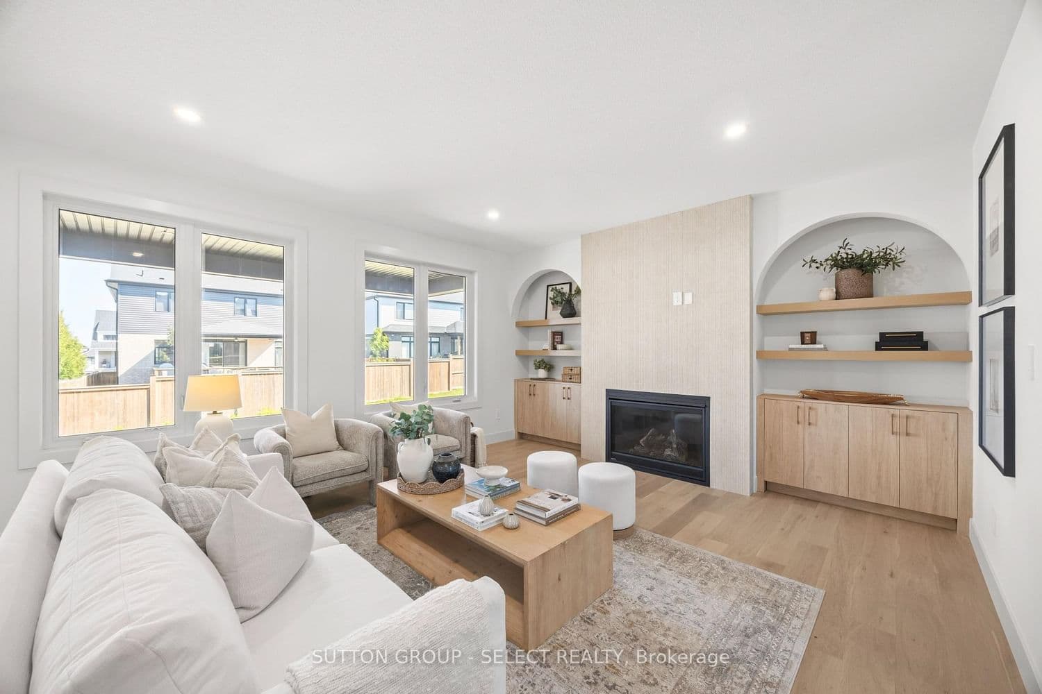 1906 Fountain Grass Drive thumbnail 7