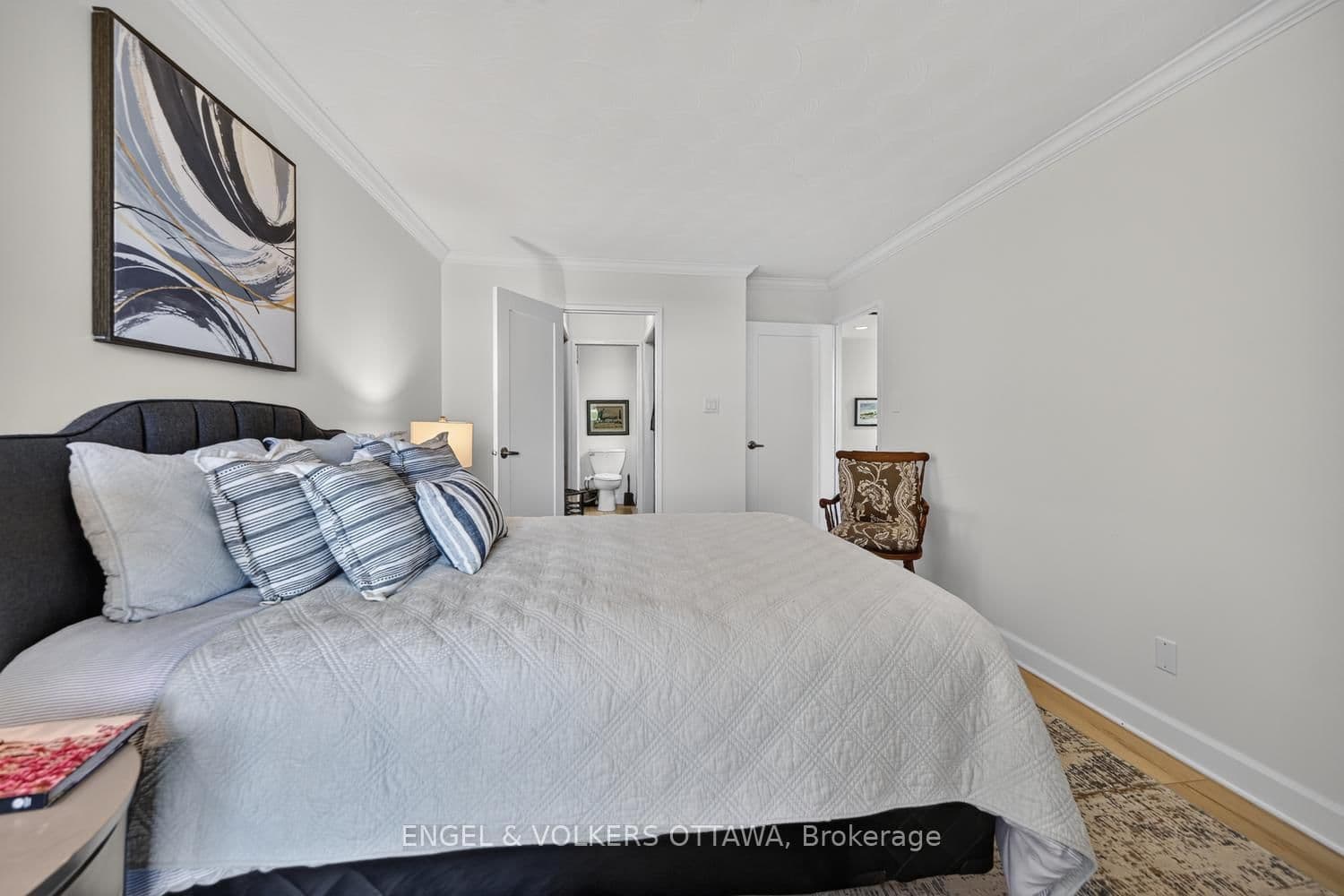 55 Water Street E, Unit 110 thumbnail 31