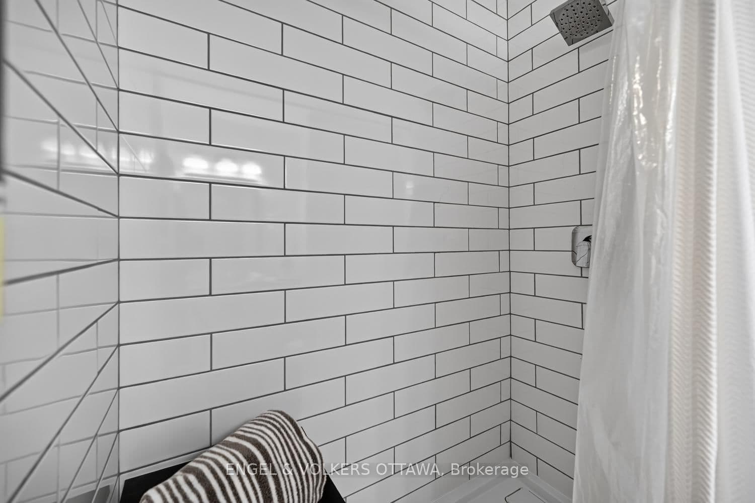55 Water Street E, Unit 110 thumbnail 32