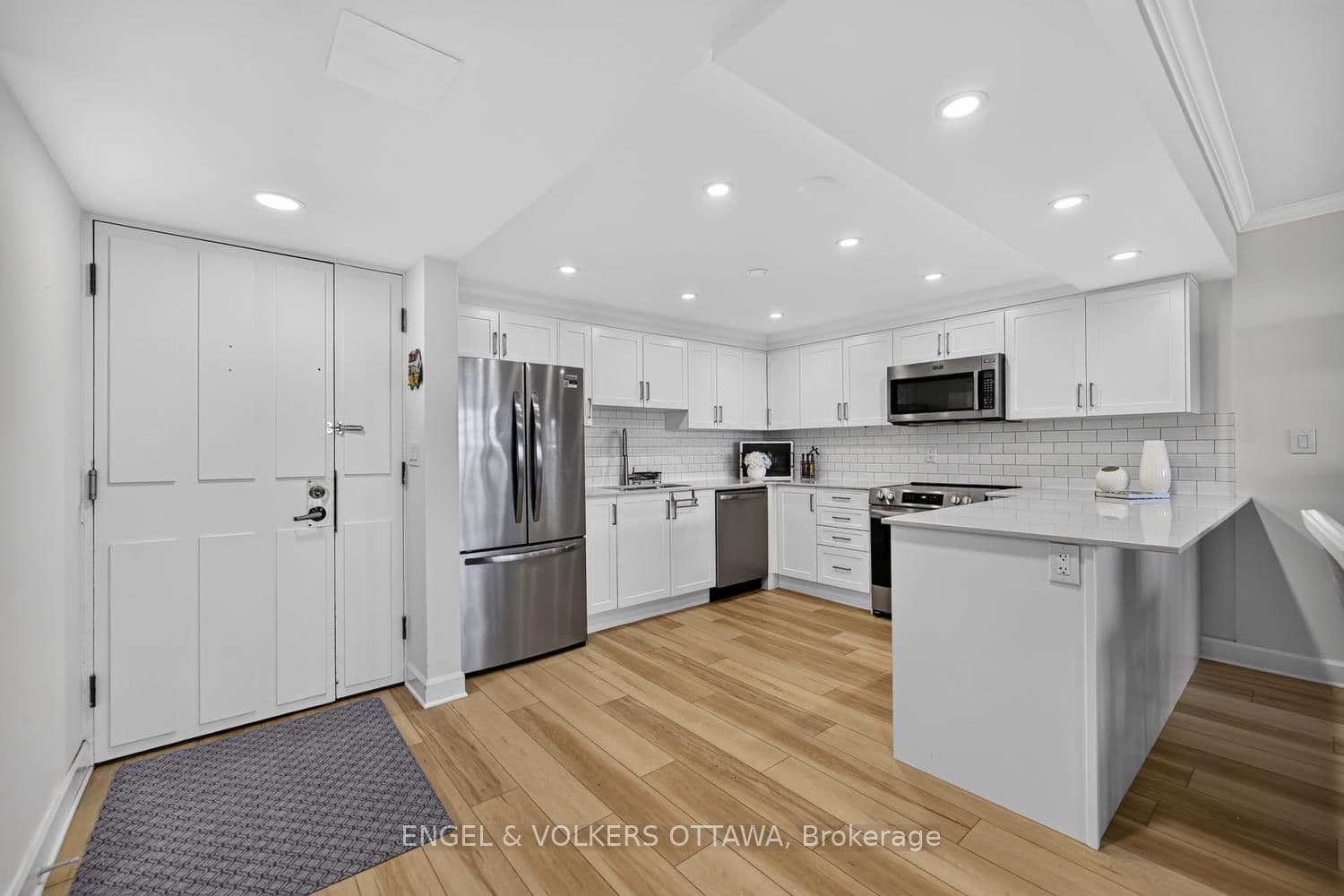 55 Water Street E, Unit 110 thumbnail 8