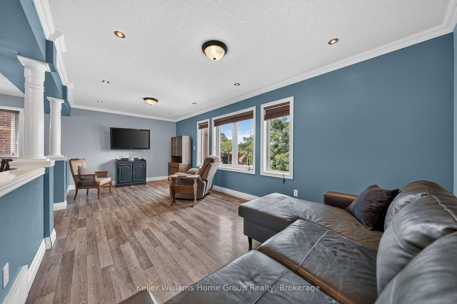 479 Doon S Drive E thumbnail 14