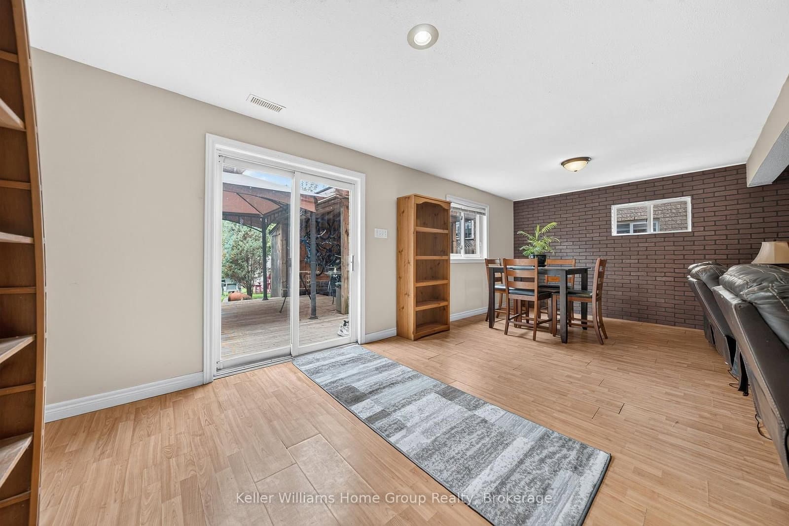 479 Doon S Drive E thumbnail 28