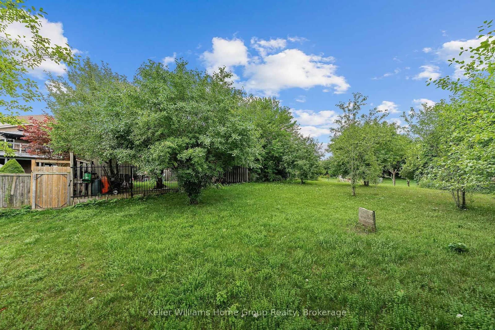 479 Doon S Drive E thumbnail 34