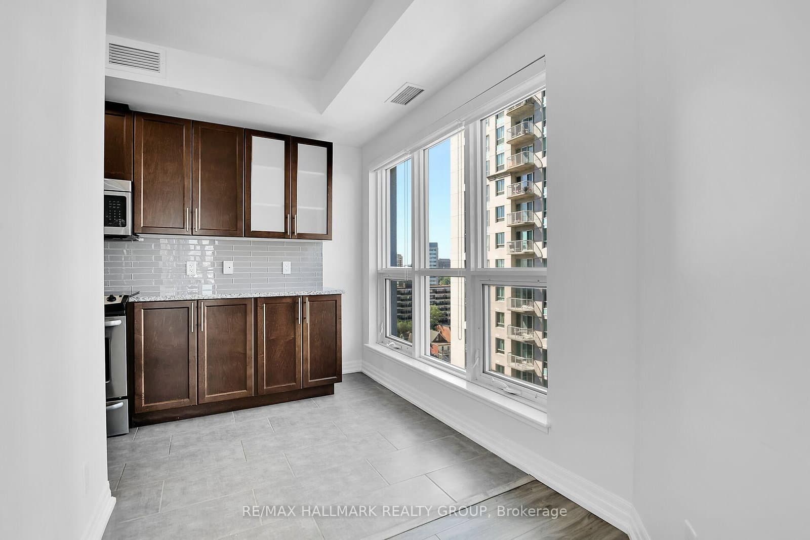 242 Rideau Street, Unit 1501 thumbnail 19