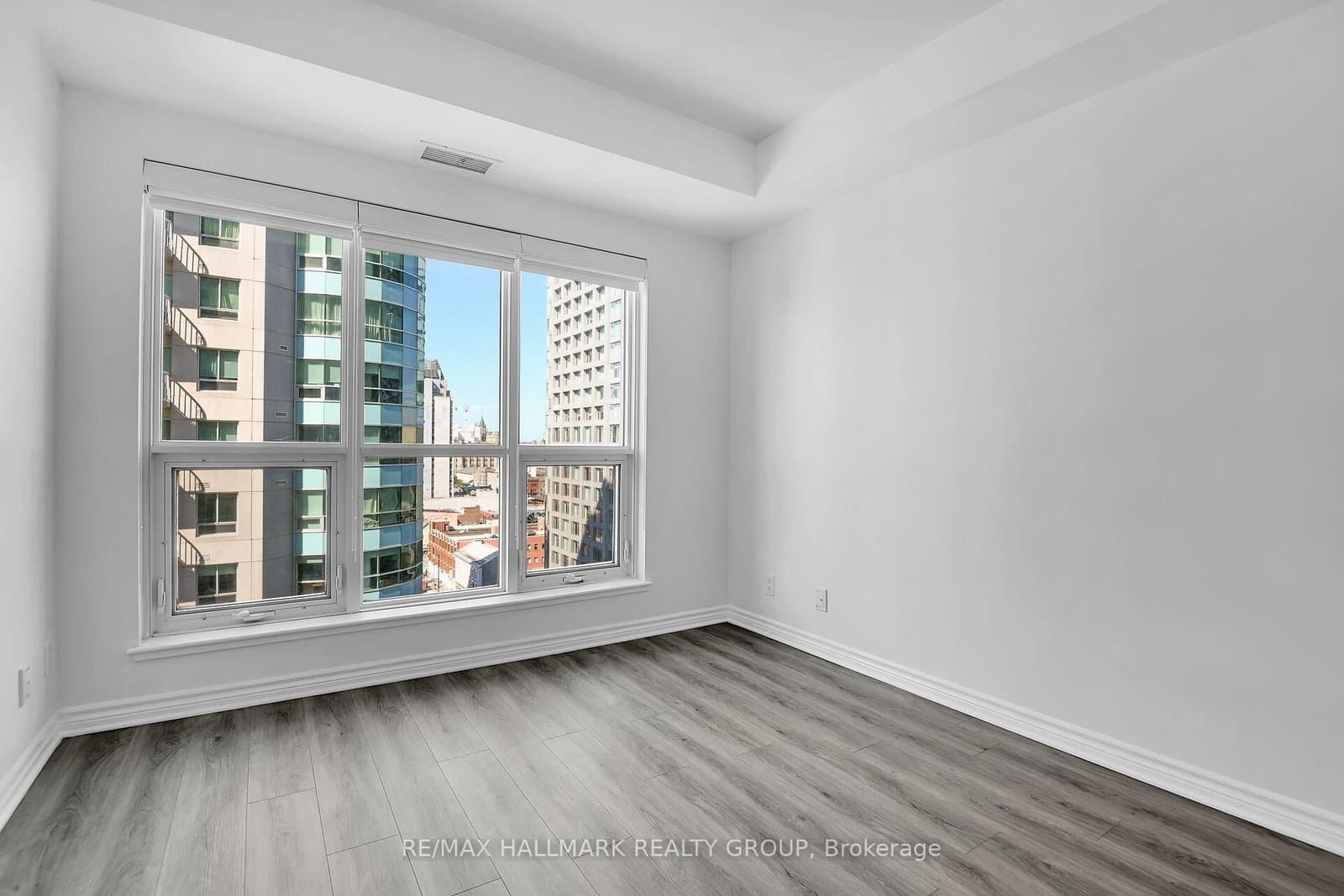 242 Rideau Street, Unit 1501 thumbnail 23