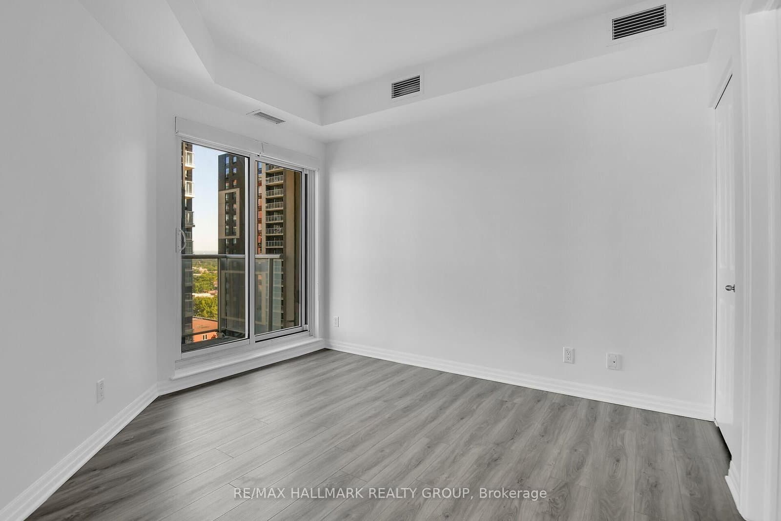 242 Rideau Street, Unit 1501 thumbnail 30