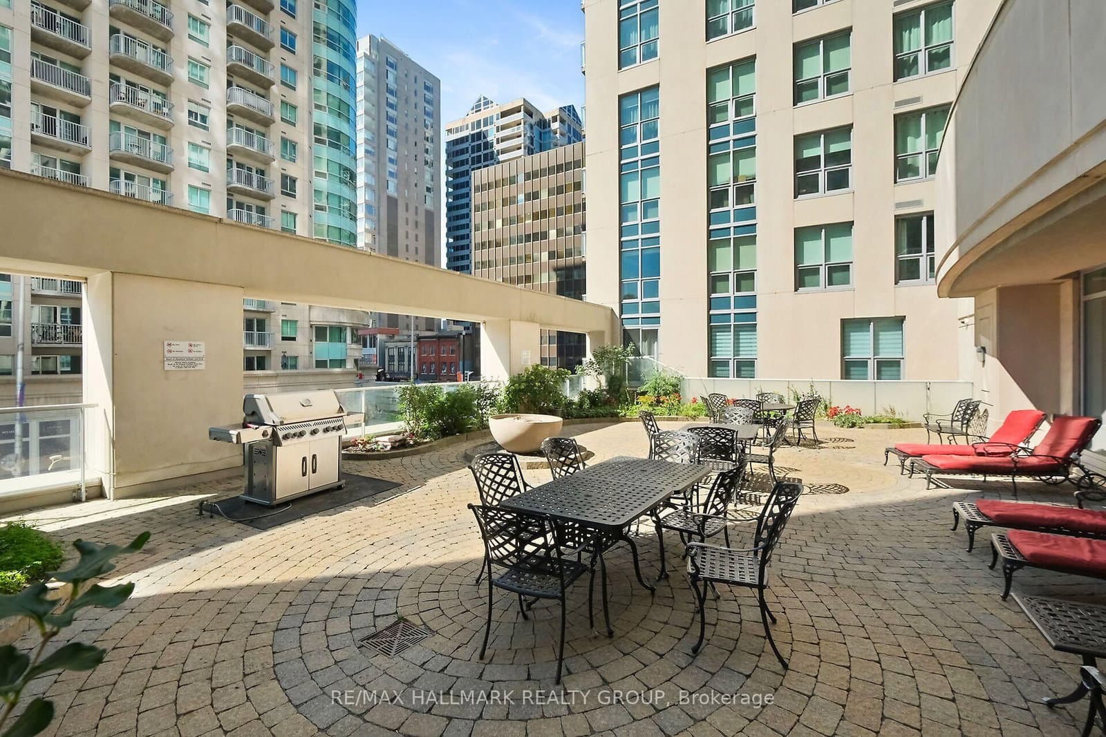 242 Rideau Street, Unit 1501 thumbnail 36