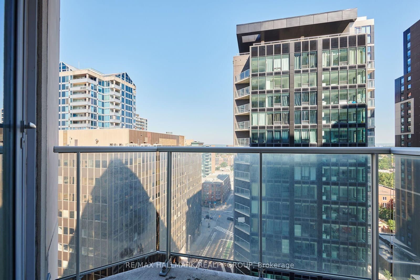 242 Rideau Street, Unit 1501 thumbnail 9