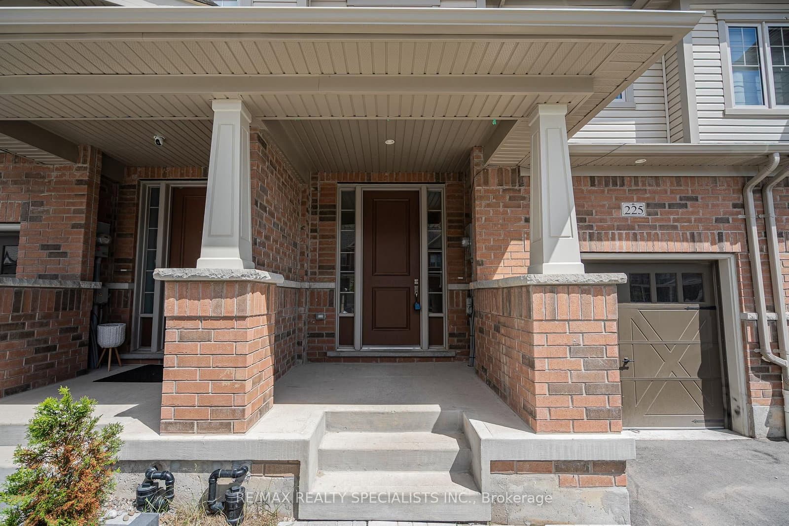 225 Broadacre Drive thumbnail 3