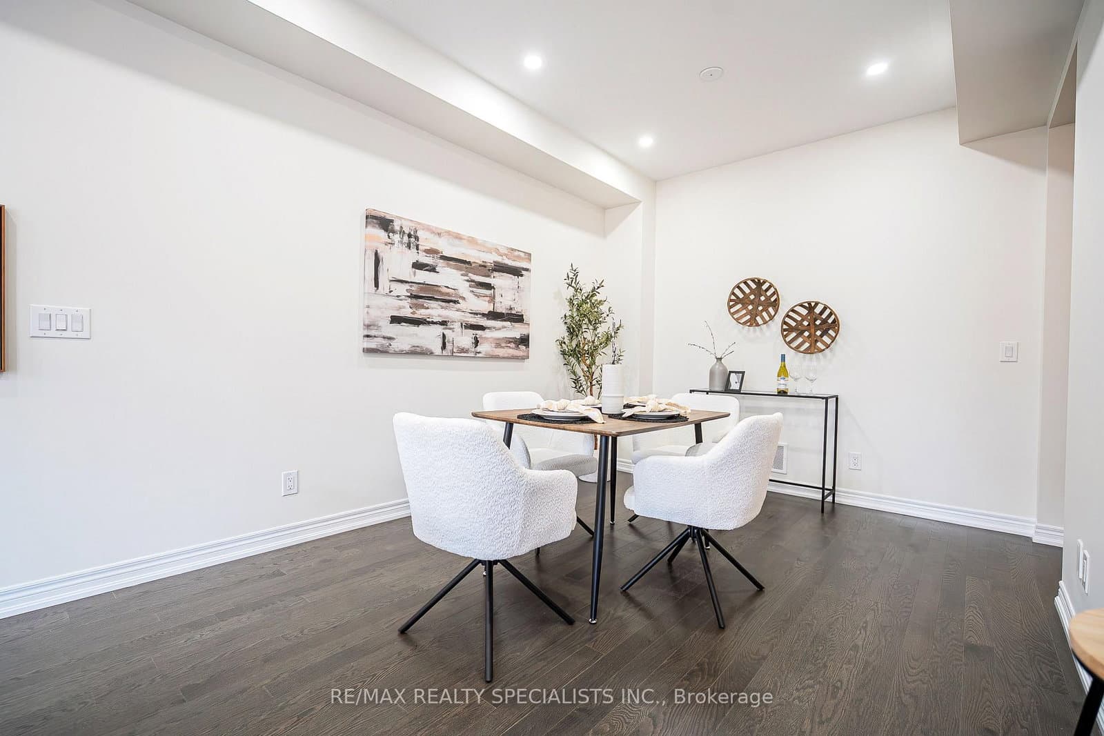225 Broadacre Drive thumbnail 8