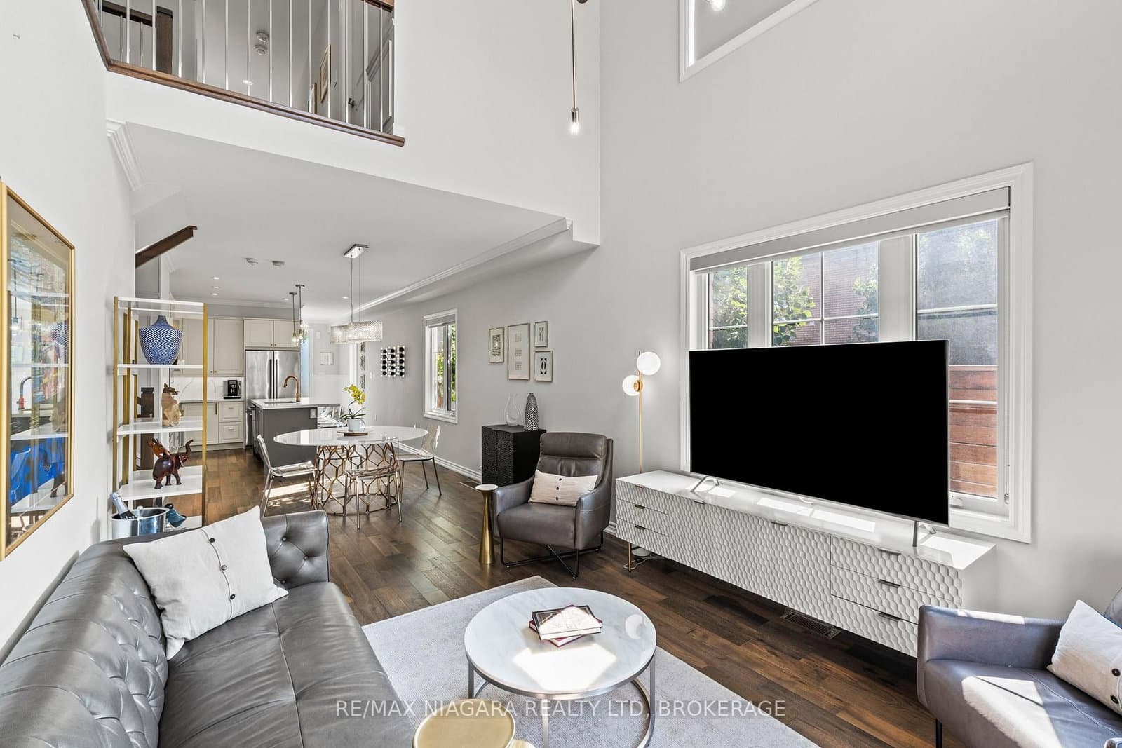 130 John Street W thumbnail 12