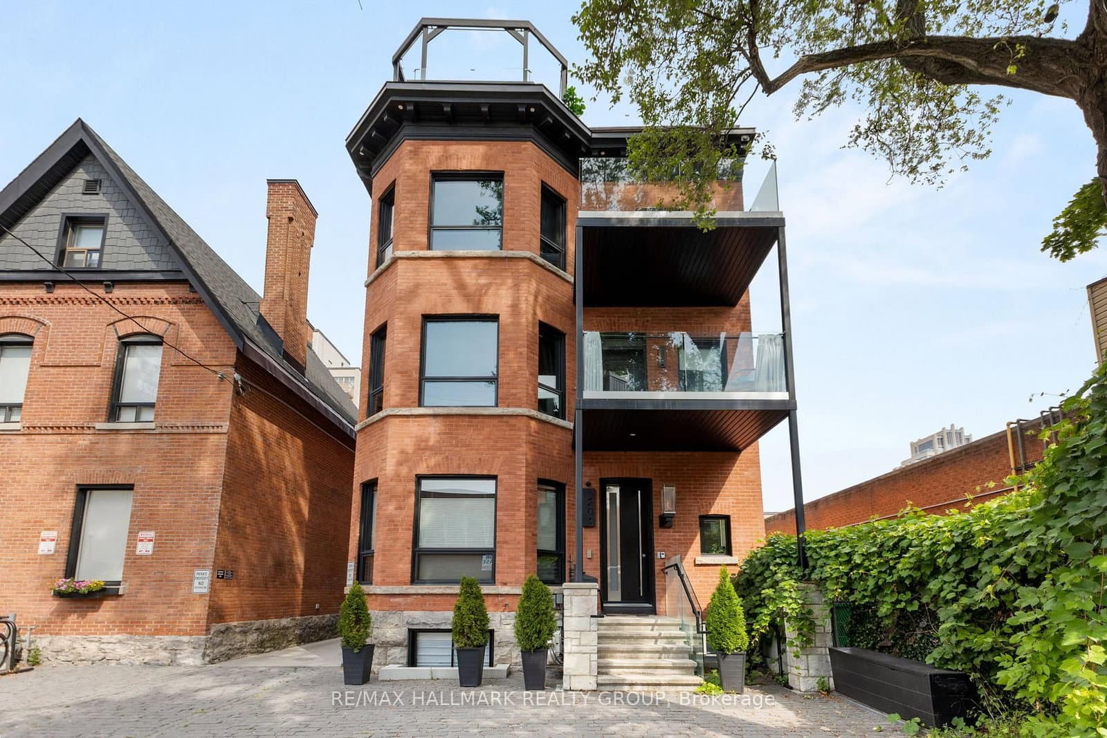 201 Maclaren Street, Unit 2 - Image 1