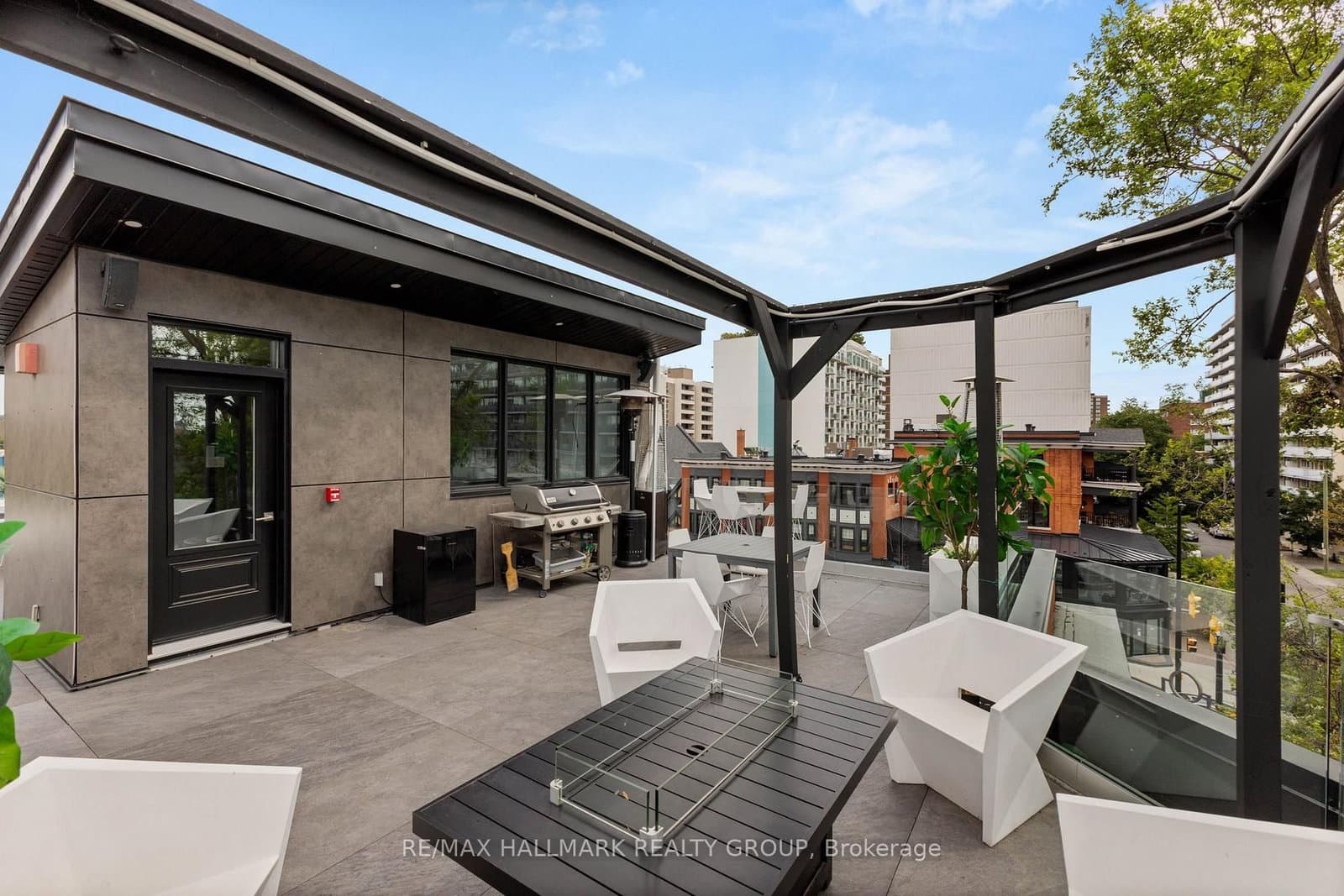 201 Maclaren Street, Unit 2 thumbnail 18