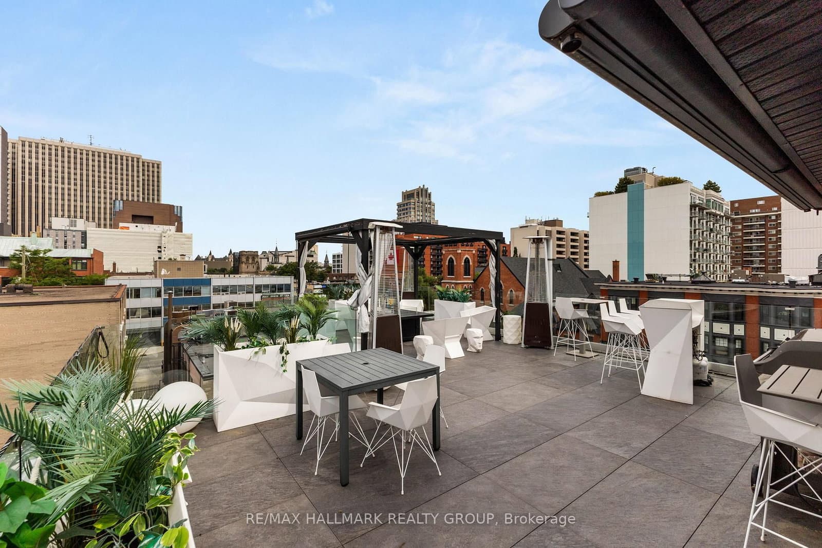 201 Maclaren Street, Unit 2 thumbnail 19