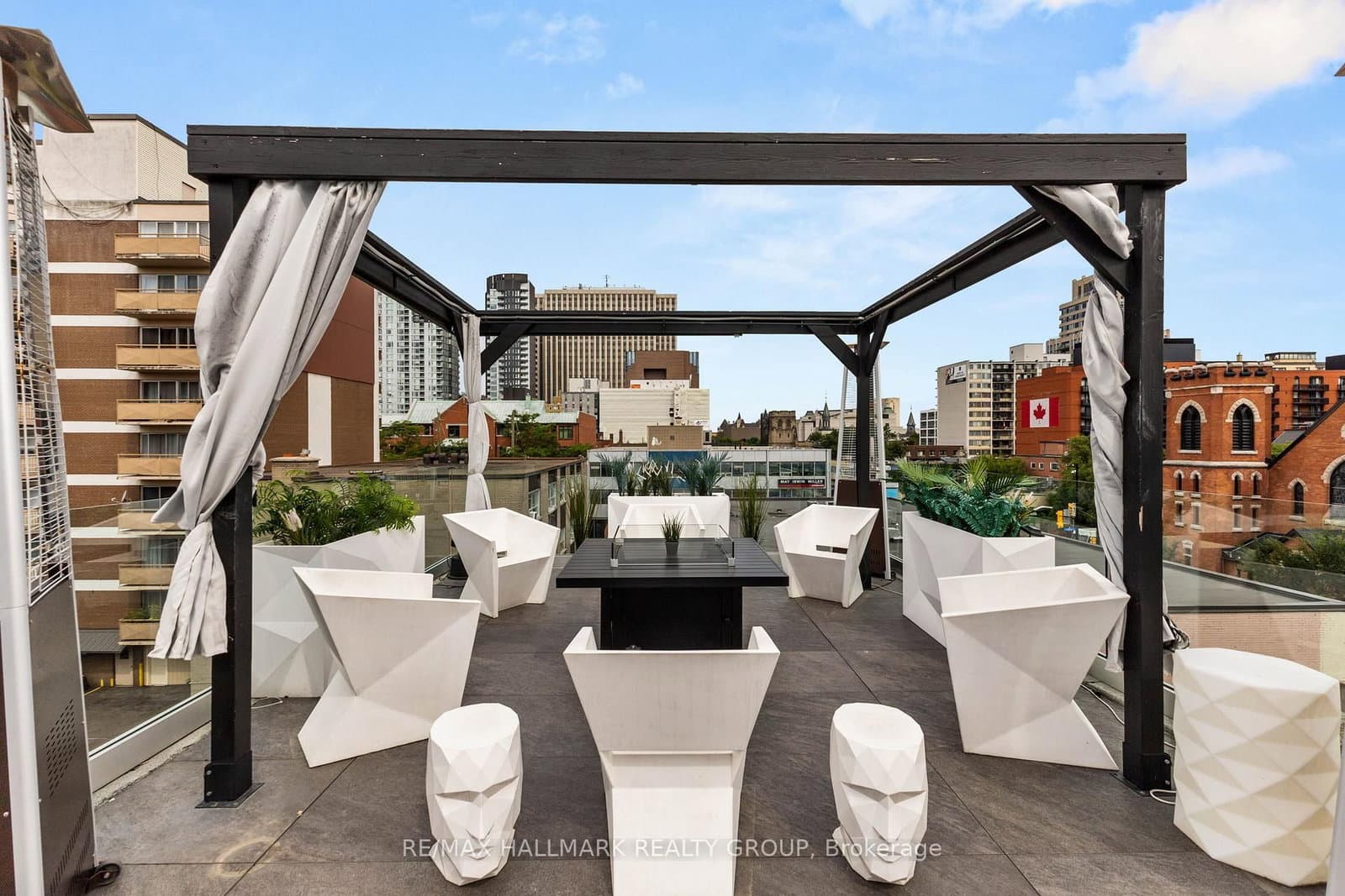 201 Maclaren Street, Unit 2 thumbnail 20