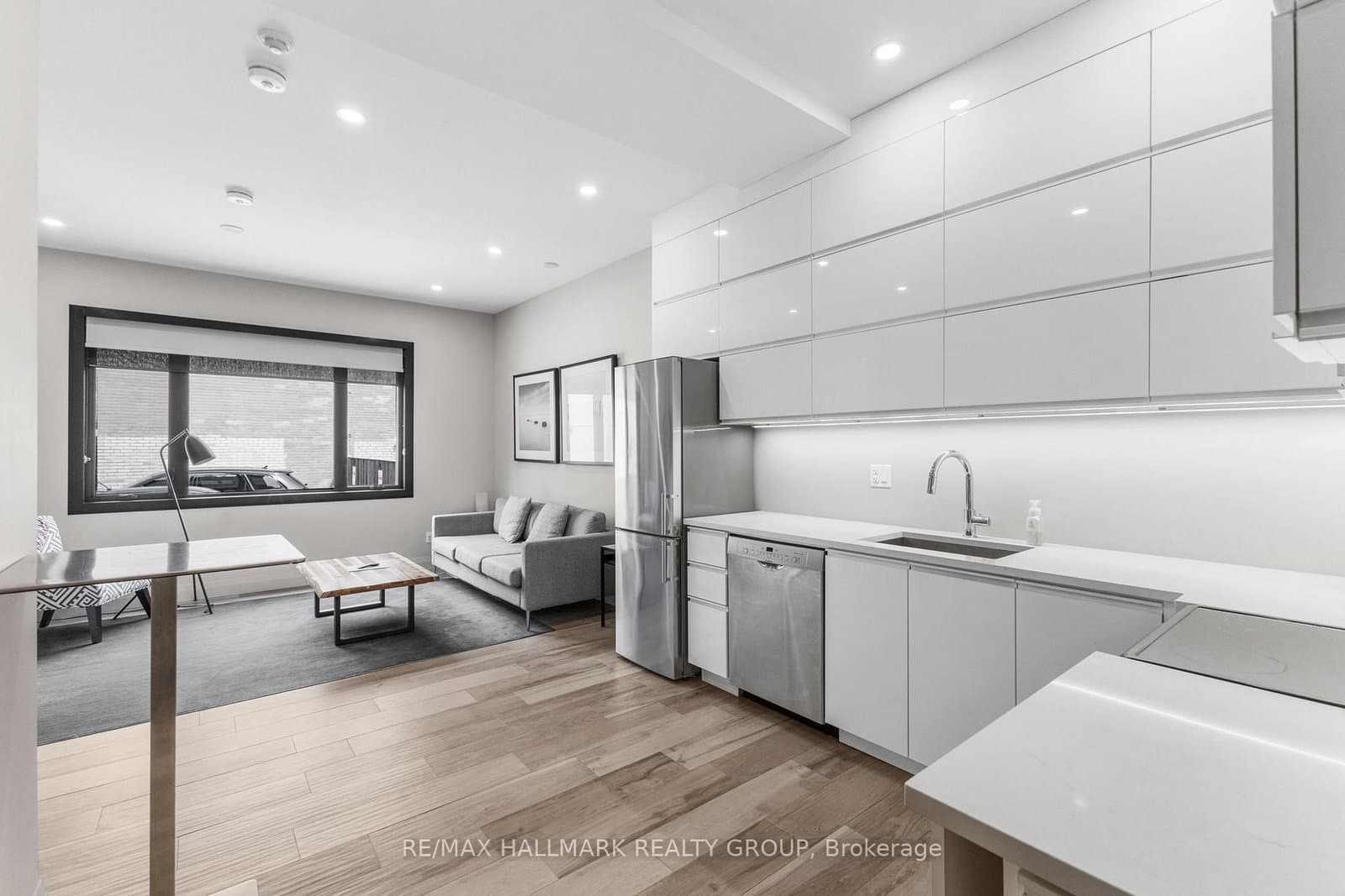 201 Maclaren Street, Unit 2 thumbnail 6