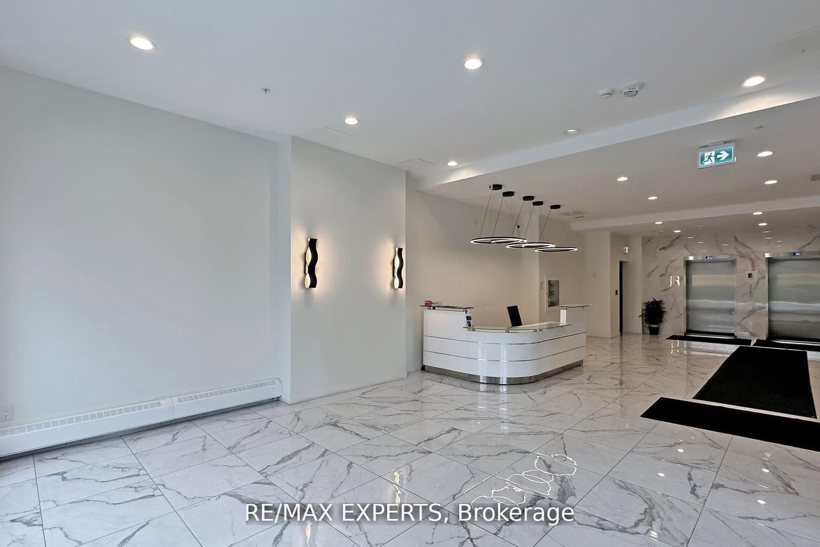 128 King Street N, Unit 1604 thumbnail 5