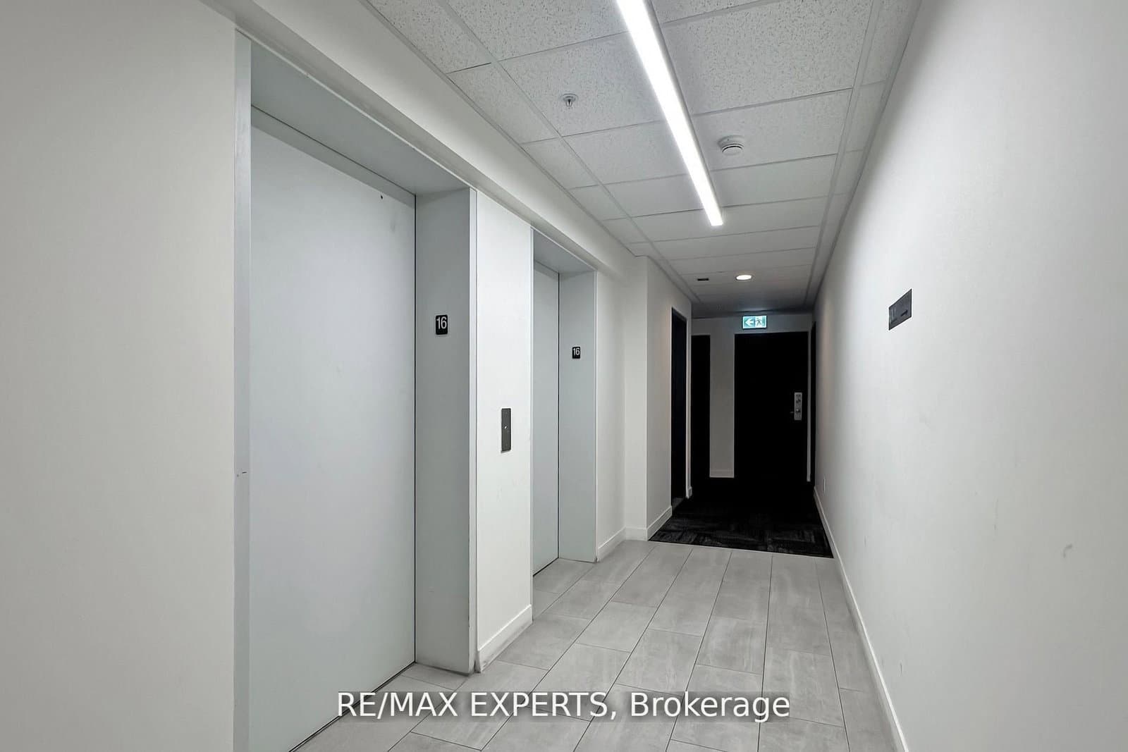 128 King Street N, Unit 1604 thumbnail 8