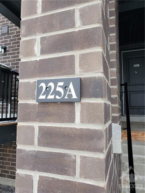 225 ELDORADO Private, Unit A thumbnail 4