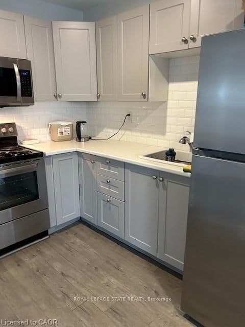 154 James Street S, Unit 3 thumbnail 5