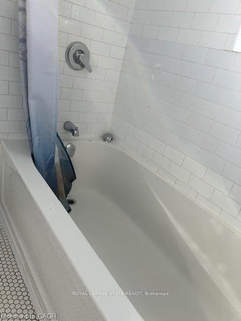 154 James Street S, Unit 3 thumbnail 7