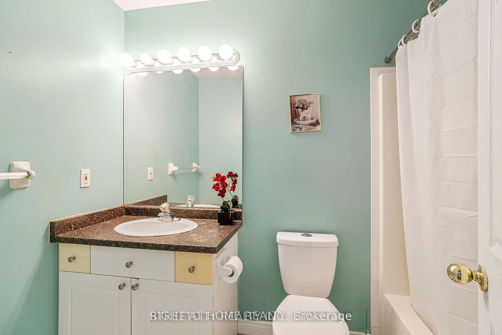 126 Meadowridge Road thumbnail 18