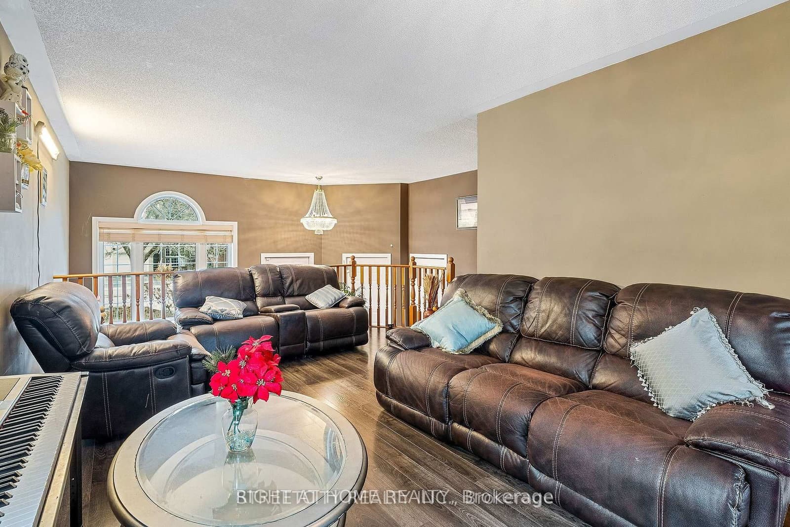 126 Meadowridge Road thumbnail 7