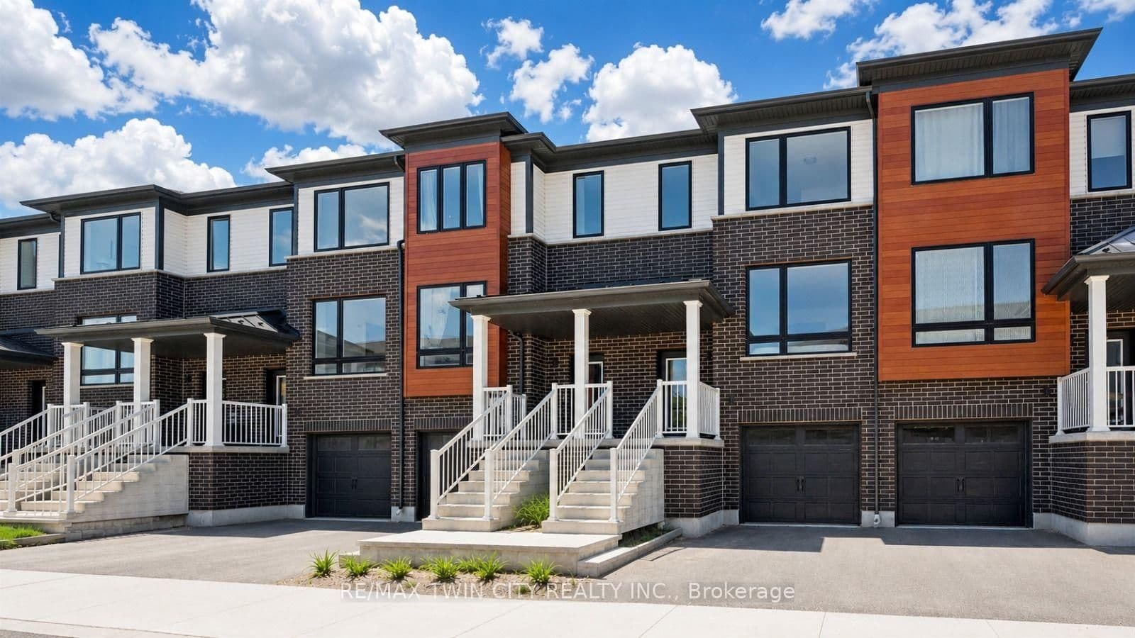 14 Sora Lane - Image 1