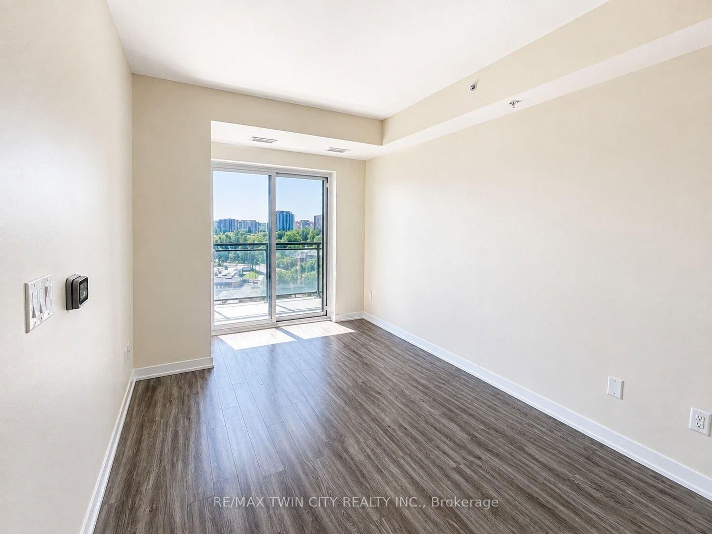 128 King Street, Unit 1505 thumbnail 11