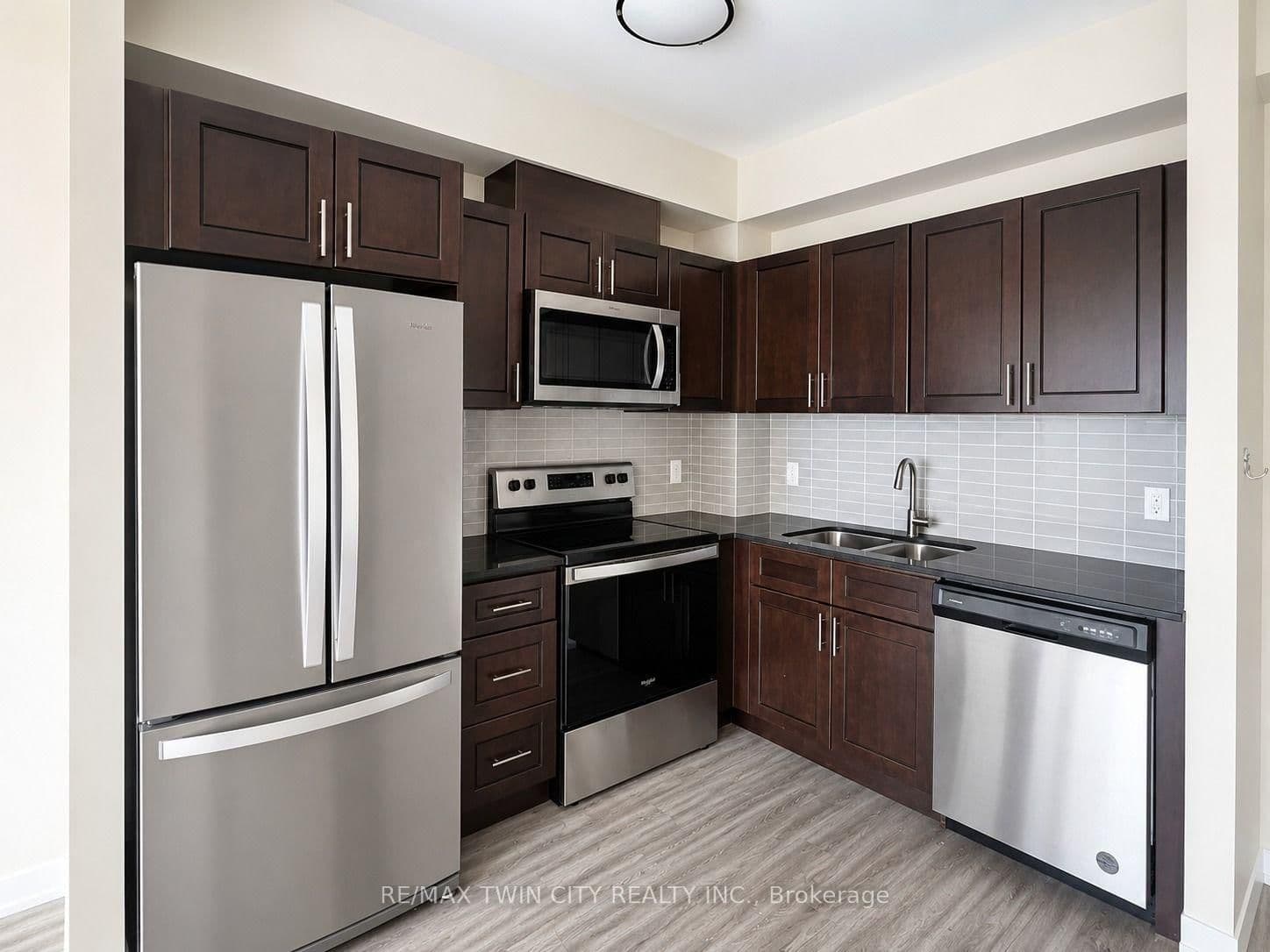 128 King Street, Unit 1505 thumbnail 9