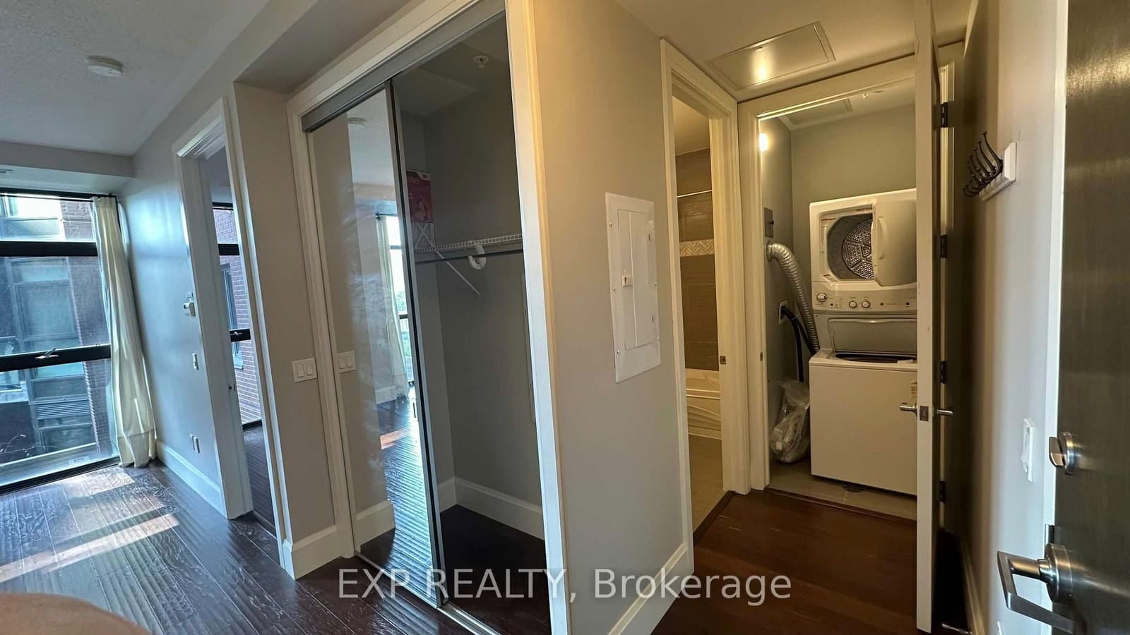 112 King Street E, Unit 512 thumbnail 11