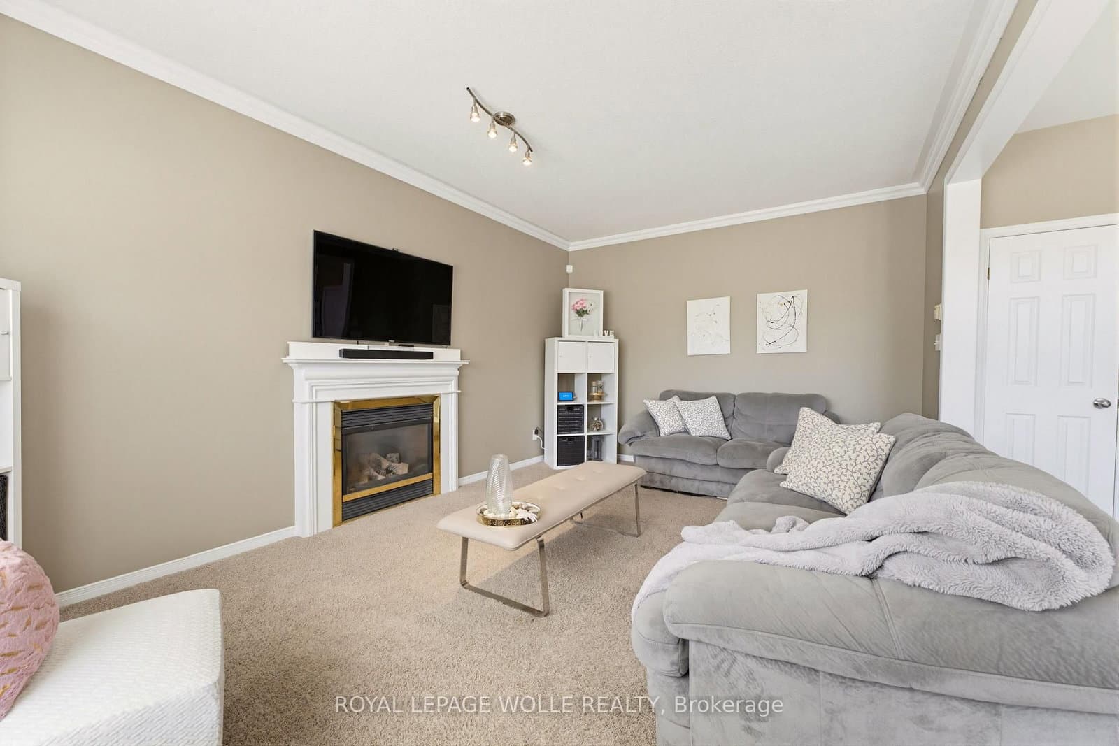 359 Pine Valley Drive thumbnail 19