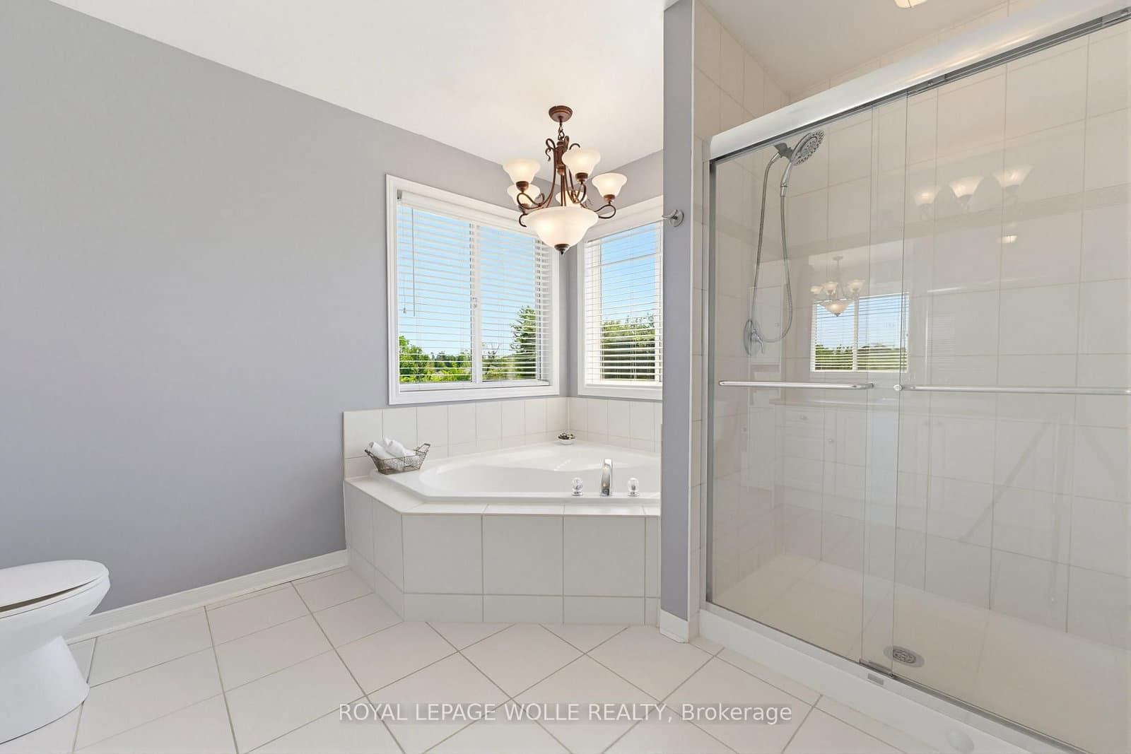 359 Pine Valley Drive thumbnail 28