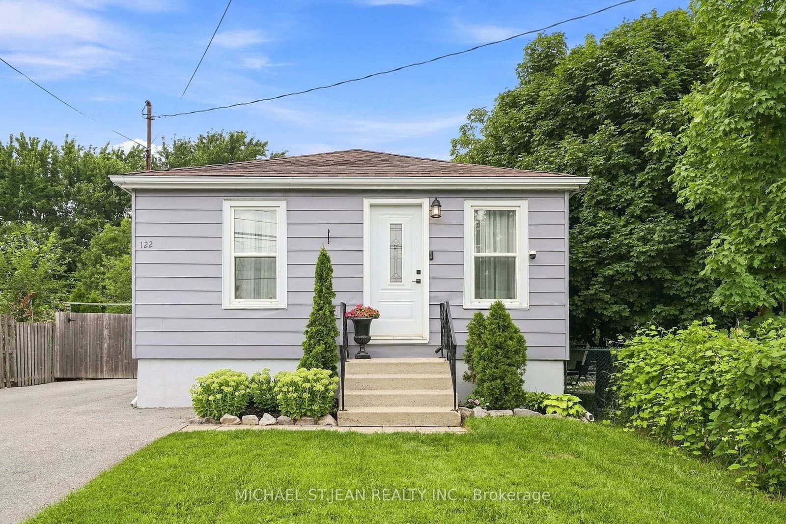 122 Limeridge Road W thumbnail 2