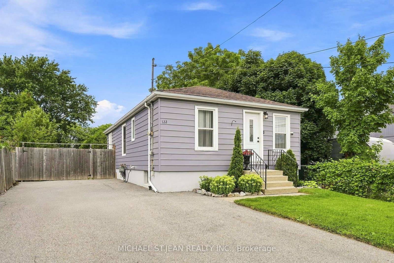122 Limeridge Road W thumbnail 3
